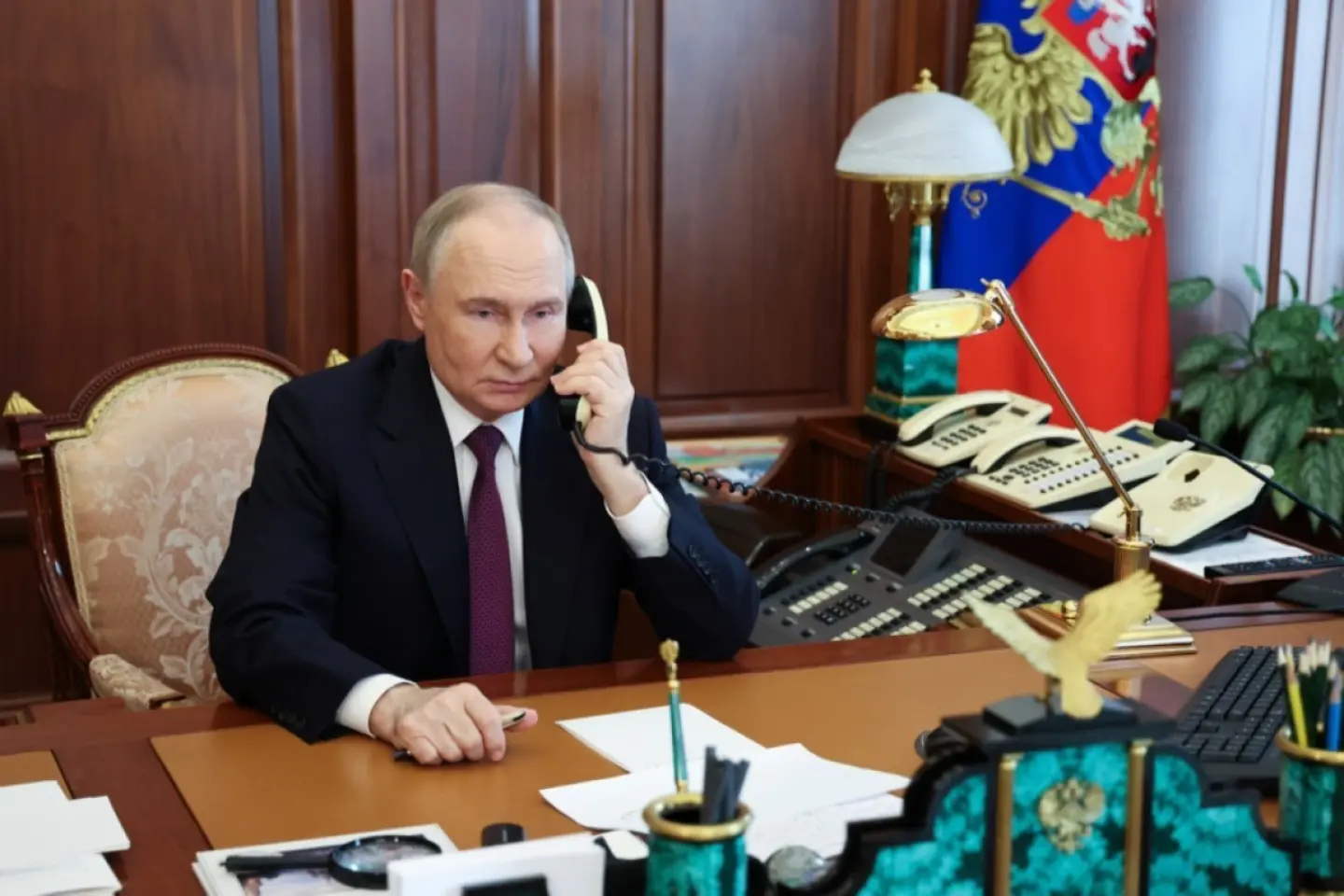 Putin l-a felicitat pe Trump la împlinirea vârstei de 80 de ani