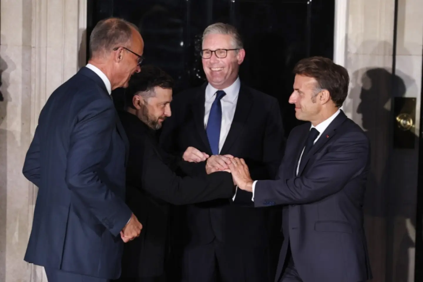 PROPAGANDĂ DE RĂZBOI: Ucrainenii vor ca liderii lor să înceapă dialogul cu Rusia