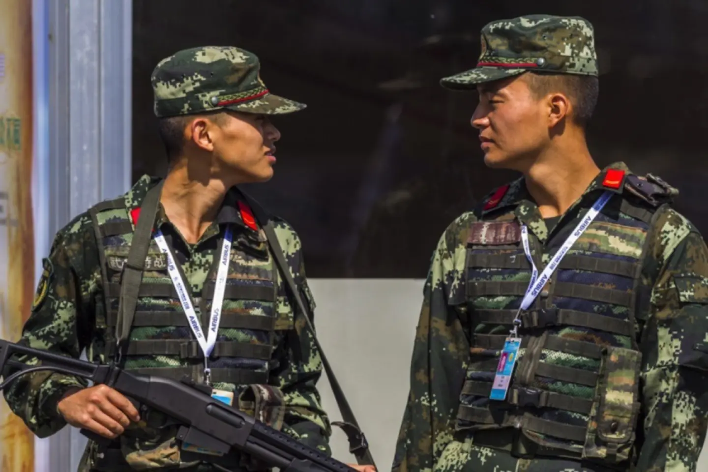 Armata chineză ar fi organizat, în secret, cursuri de instruire pentru militarii ruși