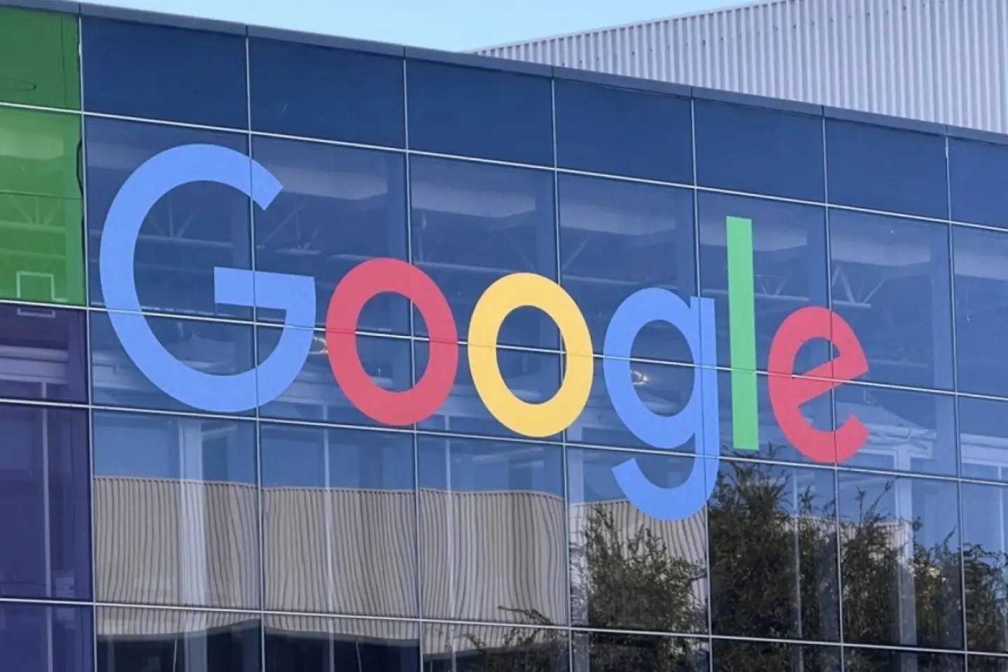 CJUE menține definitivă o amendă dată Google