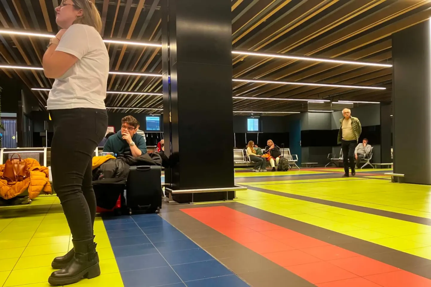 UE a aprobat noi reglementări privind drepturile pasagerilor care utilizează transportul aerian