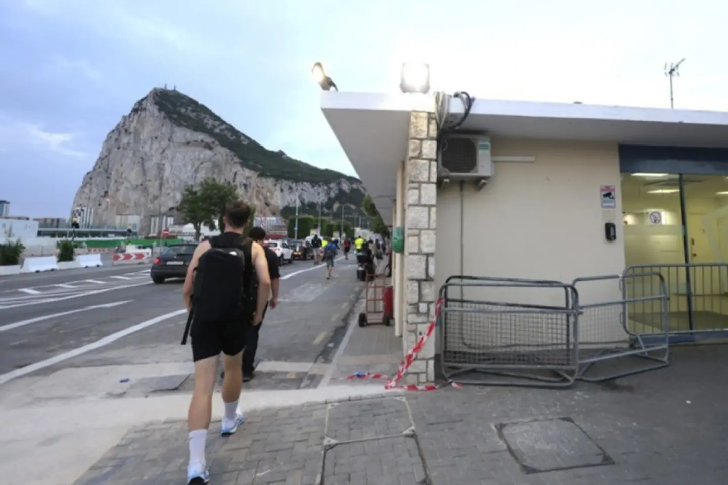 Astăzi a intrat în vigoare tratatul de liberă circulație între Spania și Gibraltar