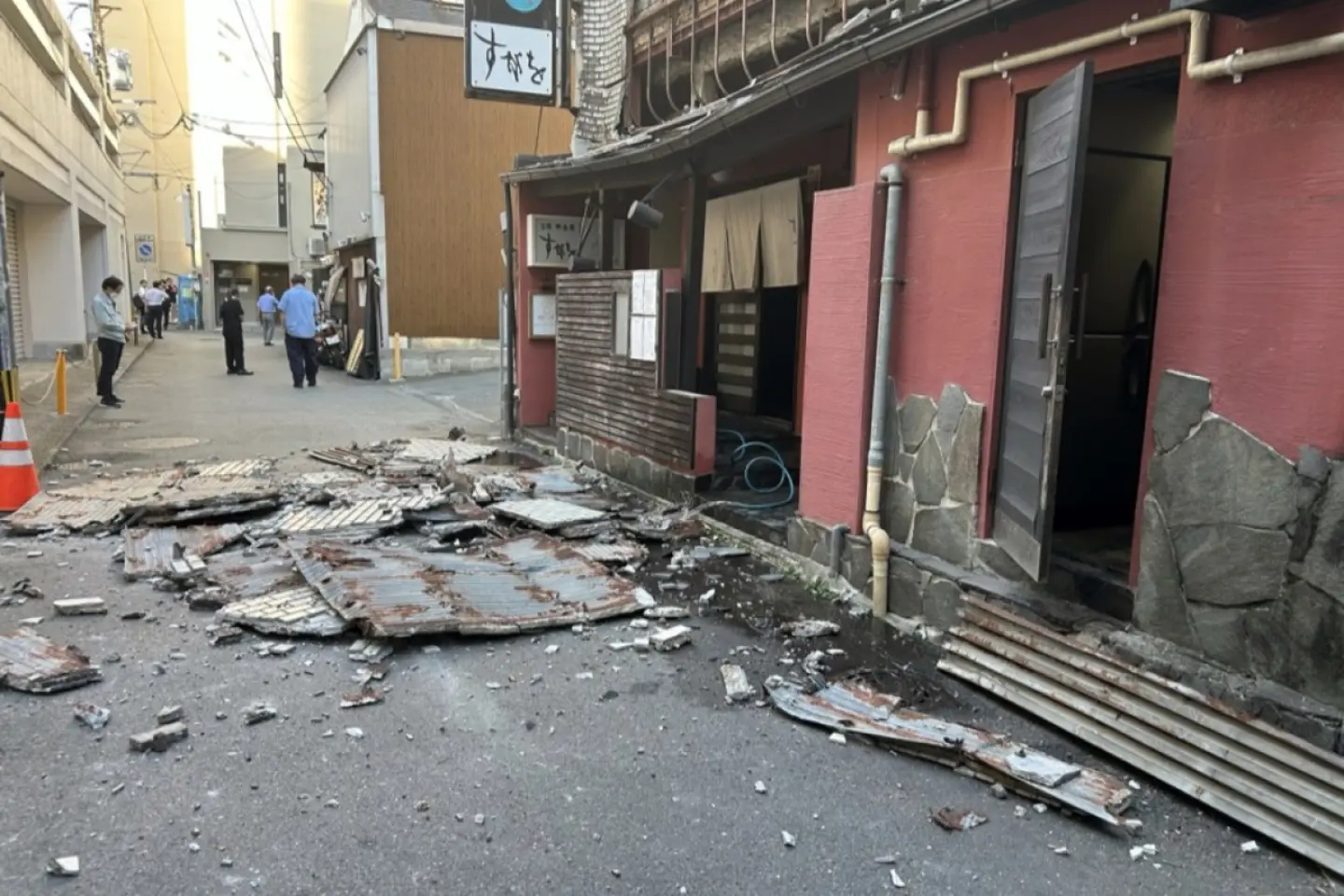 Cutremur cu zeci de răniți în Japonia