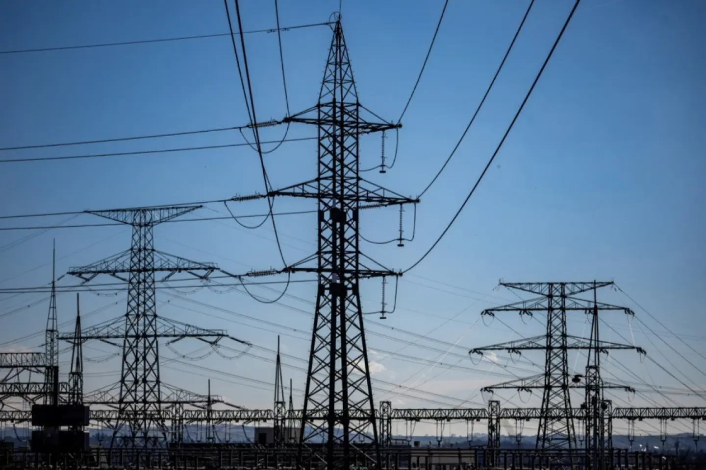 Ucraina va exporta energie electrică în România