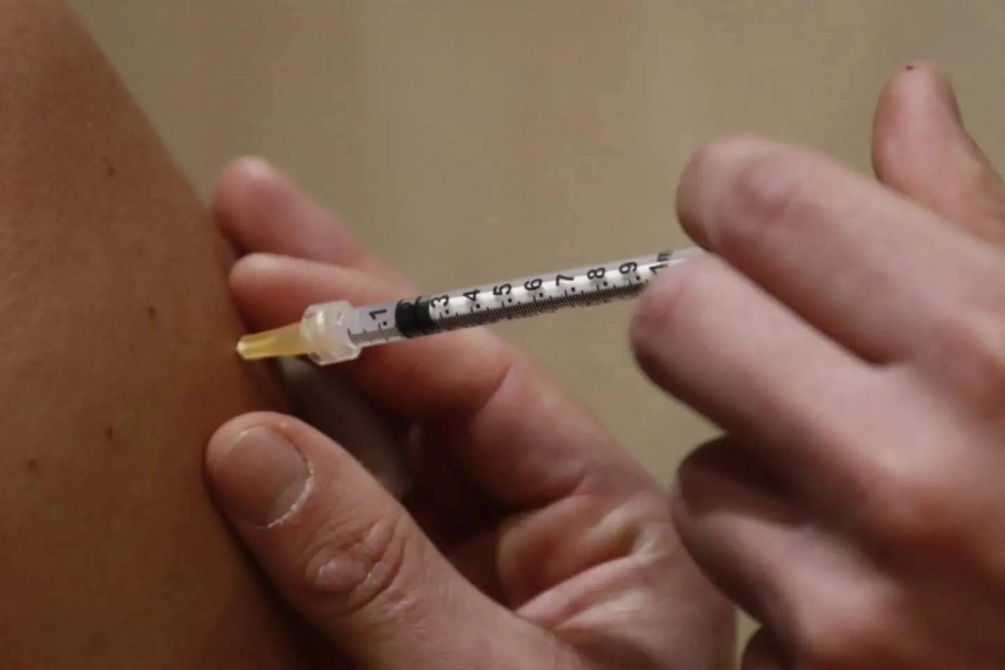 Canada autorizează un studiu clinic pentru un vaccin contra Ebola