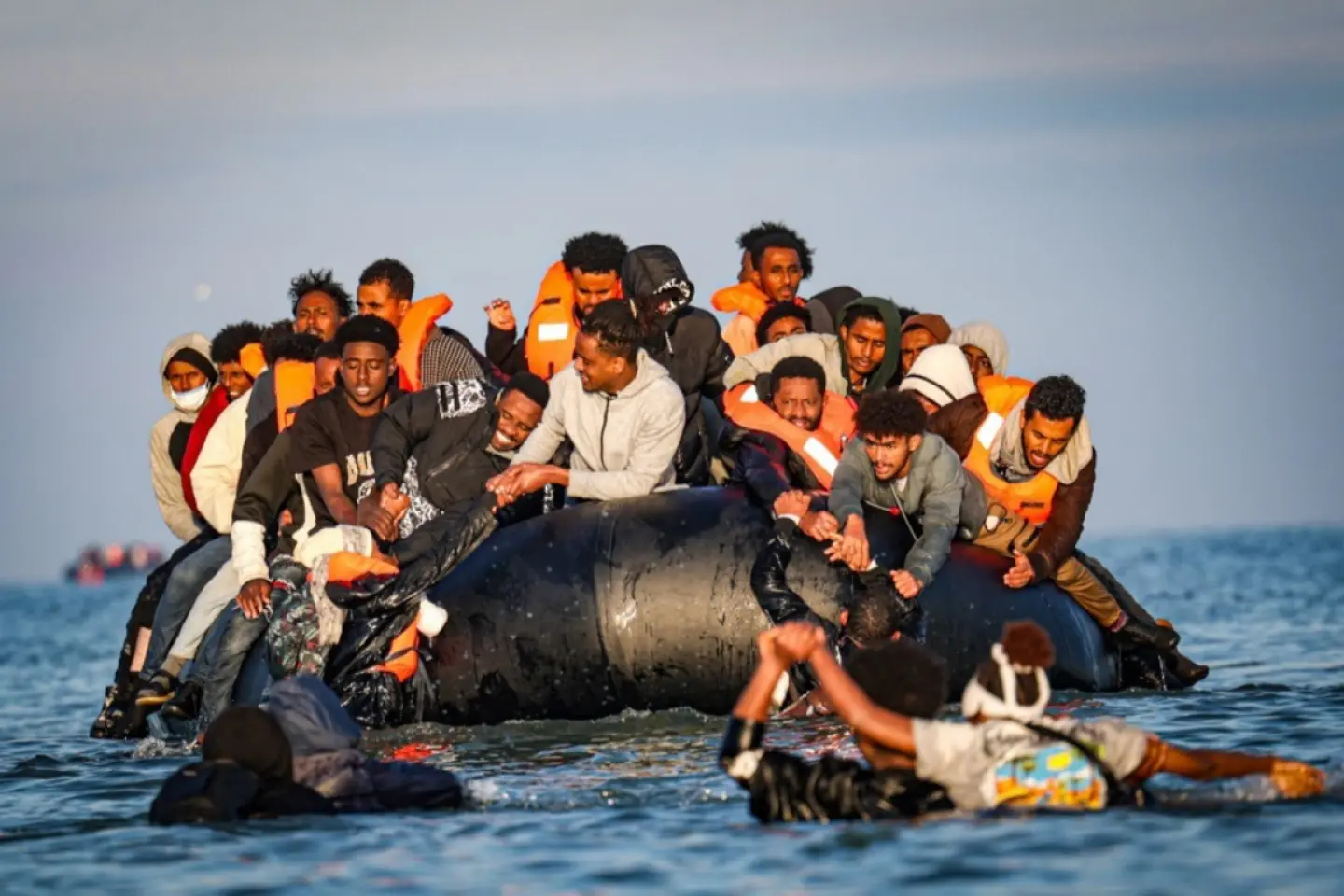 Un număr record de migranți au travresat Canalul Mânecii