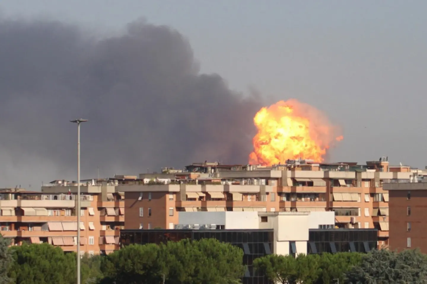 Explozie la o fabrică de muniții din Italia