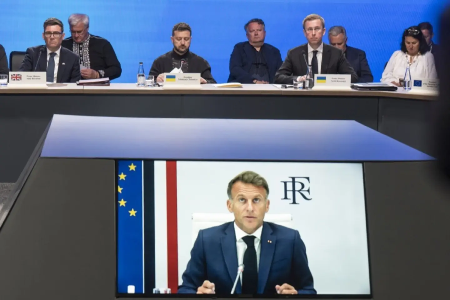 Franța vrea să limiteze achizițiile non-europene ale Ucrainei cu bani UE