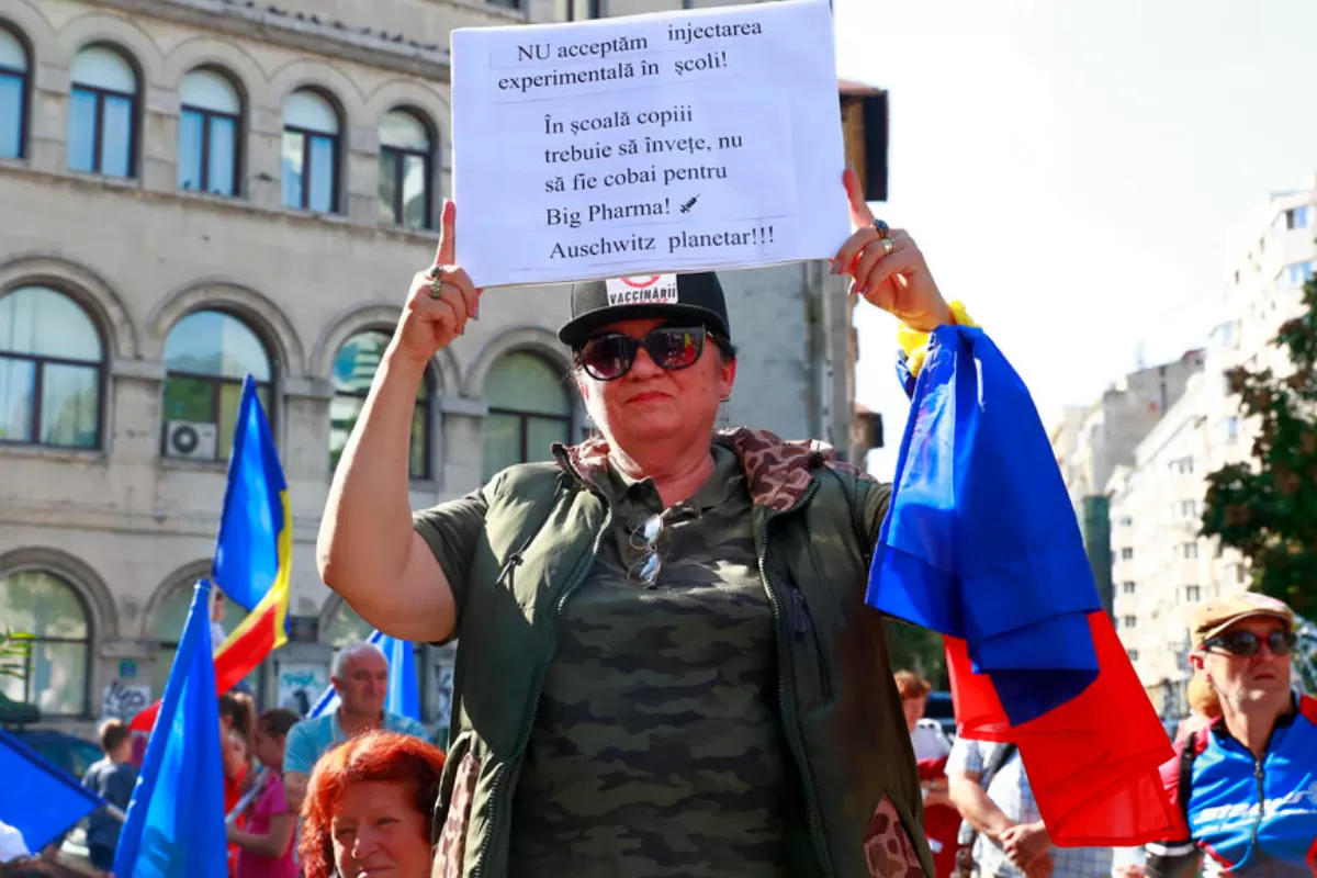 FAKE NEWS: România, în prag de război din cauza restricțiilor anti-Covid
