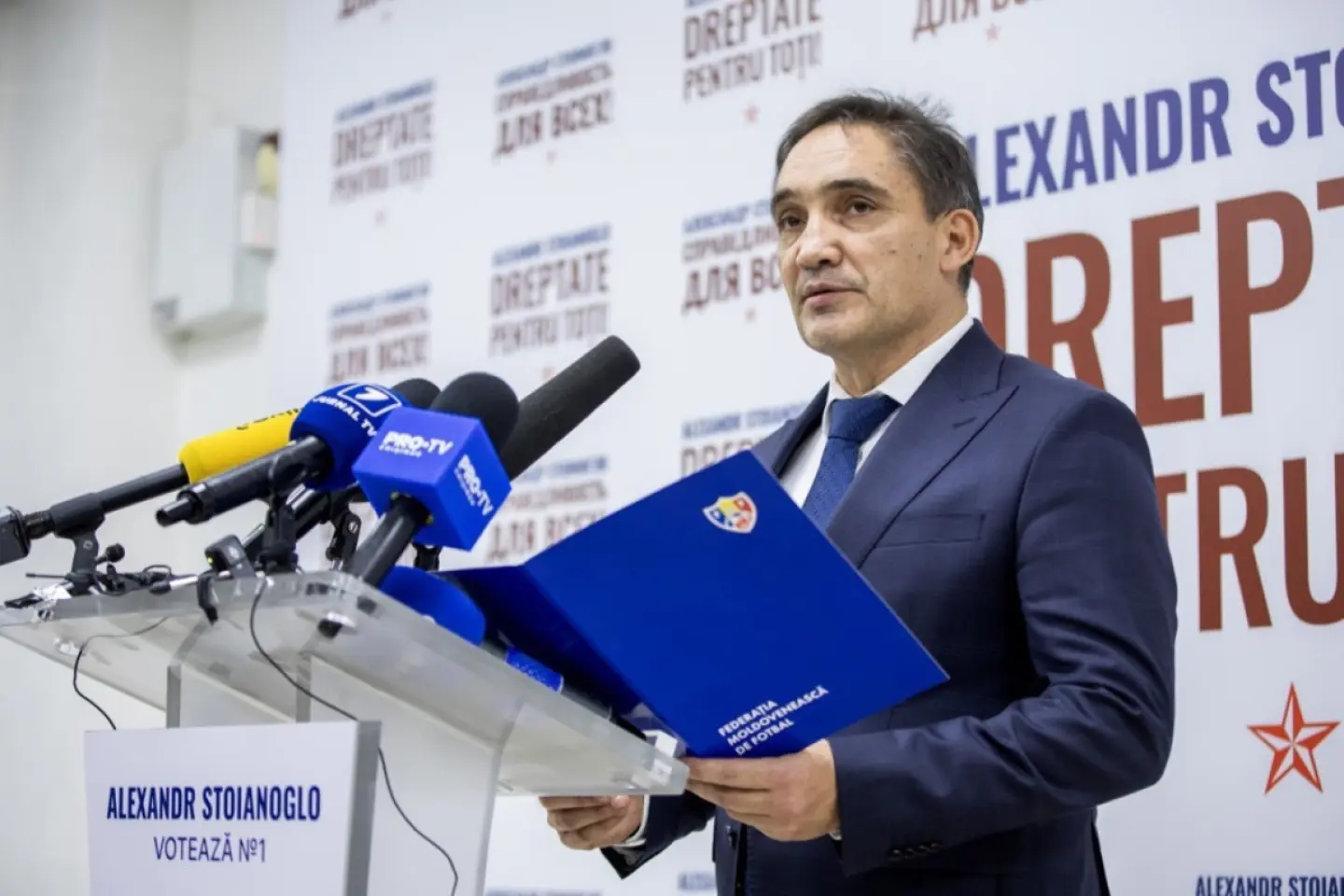 Alexandr Stoianoglo va candida pentru funcția de bașcan al Găgăuziei