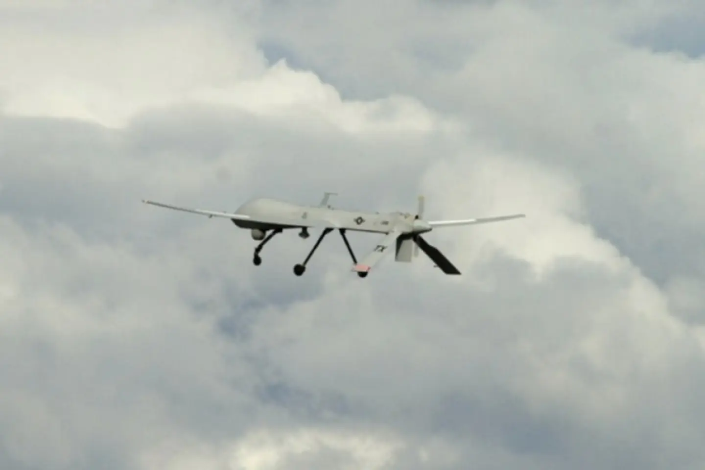 Iranul ar fi doborât o dronă americană deasupra Strâmtorii Ormuz