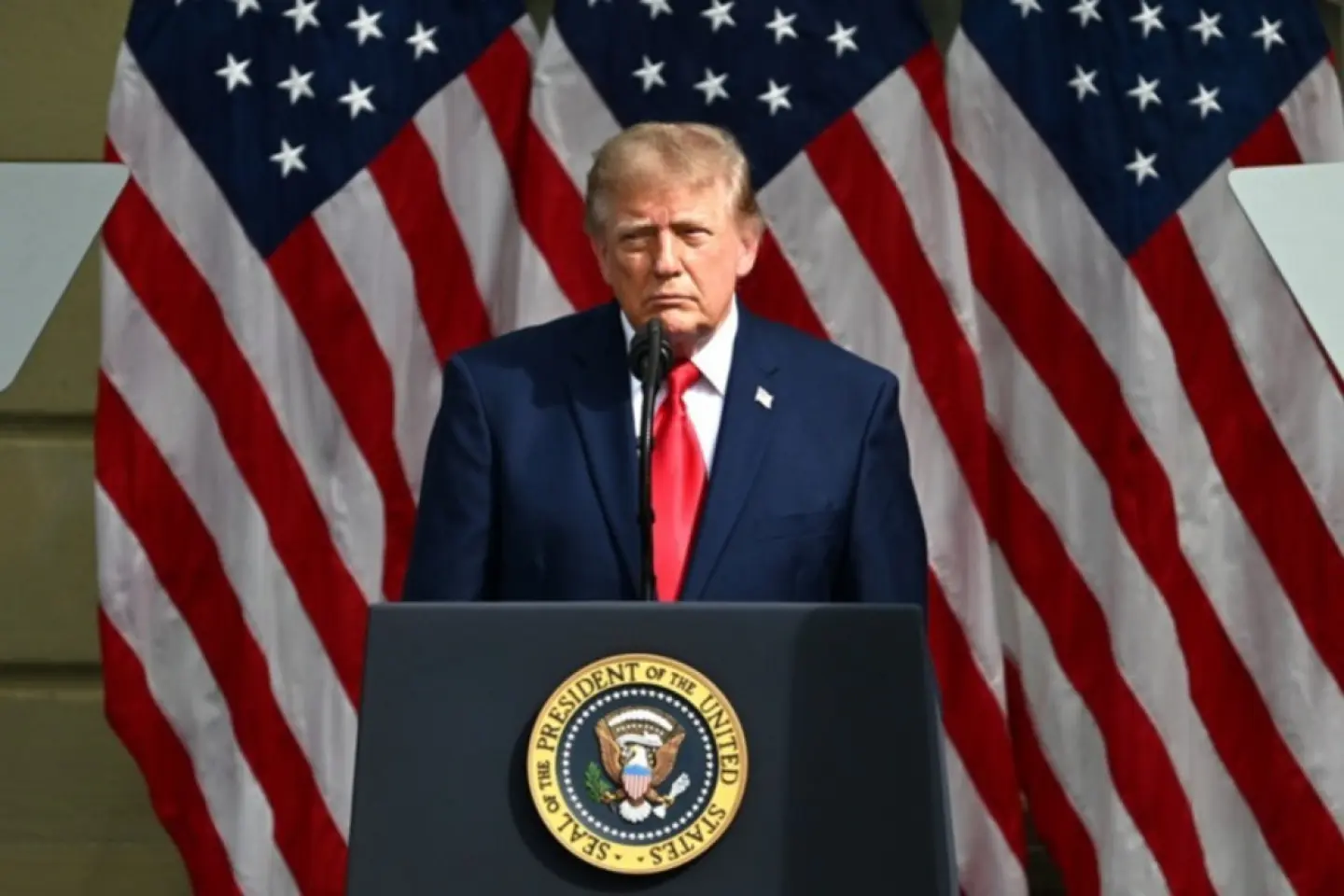 Trump amenință Uniunea Europeană, din nou, cu un război comercial