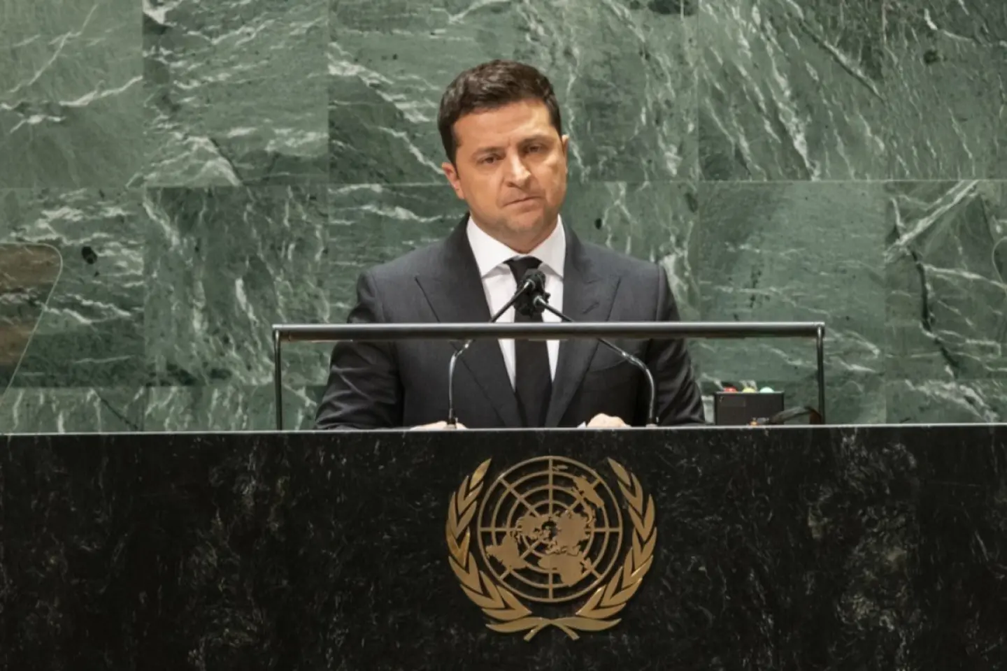 Zelenski spune că va cere ONU eforturi comune pentru pace în Ucraina
