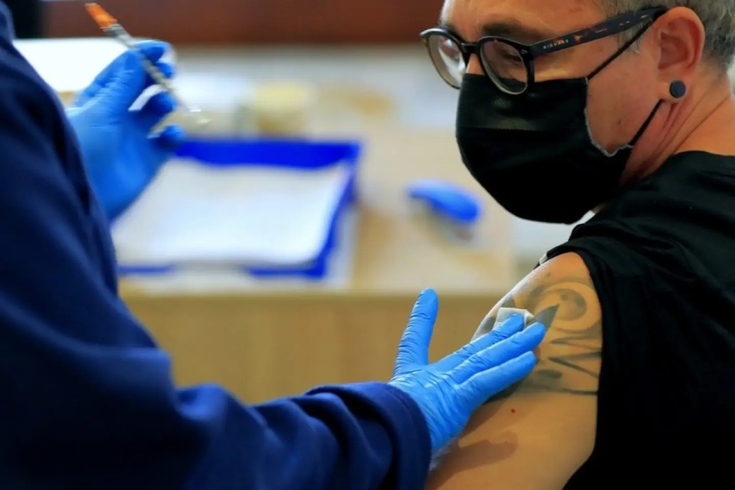 FAKE NEWS: Oculta a ascuns că imunitatea naturală e mai bună decât vaccinarea