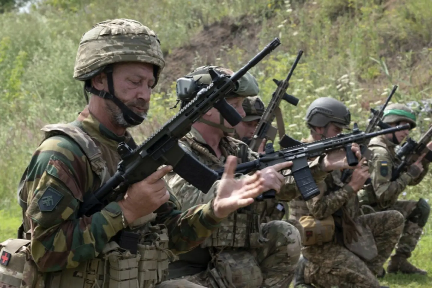 FAKE NEWS: Armata ucraineană îi trimite pe militarii bolnavi în atacuri sinucigașe