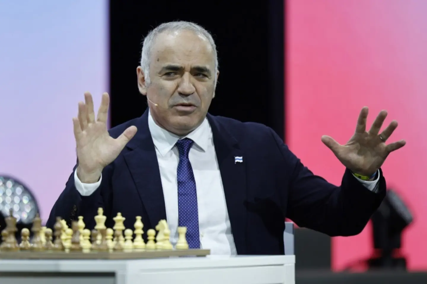 Gari Kasparov, avertizat că viața sa este în pericol