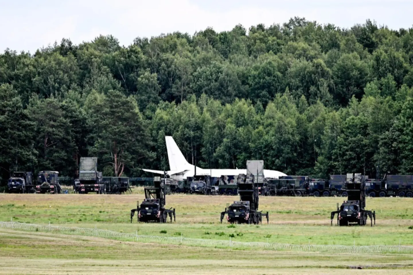 Aeroportul din Vilnius, închis după detectarea unui obiect venit dinspre Belarus