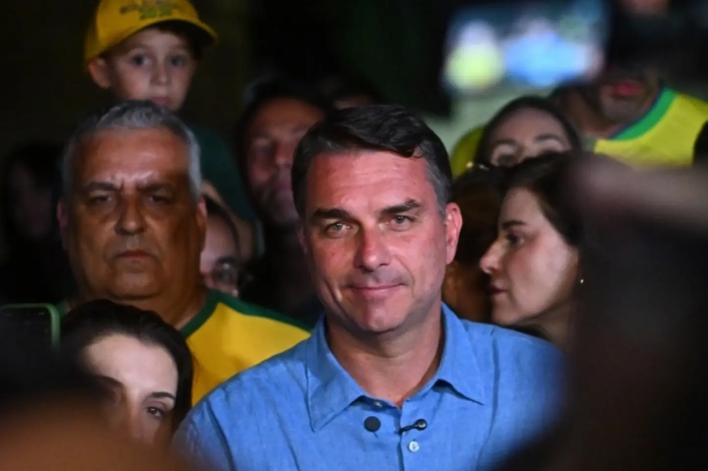 Flavio Bolsonaro câștigă primul tur al alegerilor prezidențiale din Brazilia