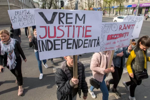 Arestarea procurorului general al Moldovei: un pas spre reformă, sau o etapă a luptei pentru instituții?