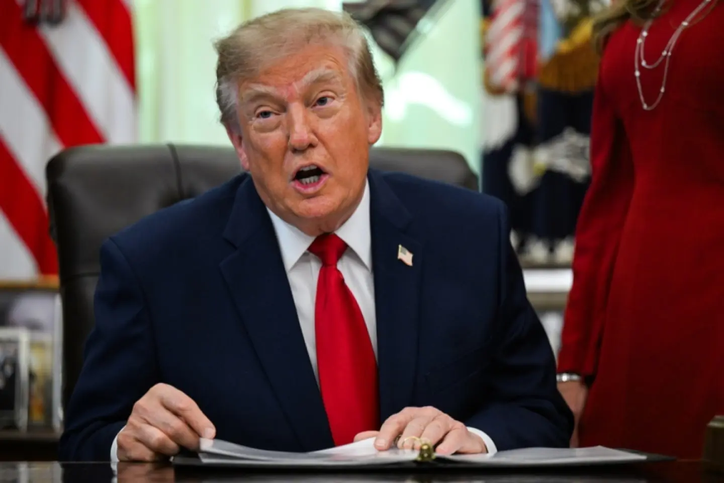 Trump suspendă atacurile împotriva Iranului până după alegerile de la jumătatea mandatului