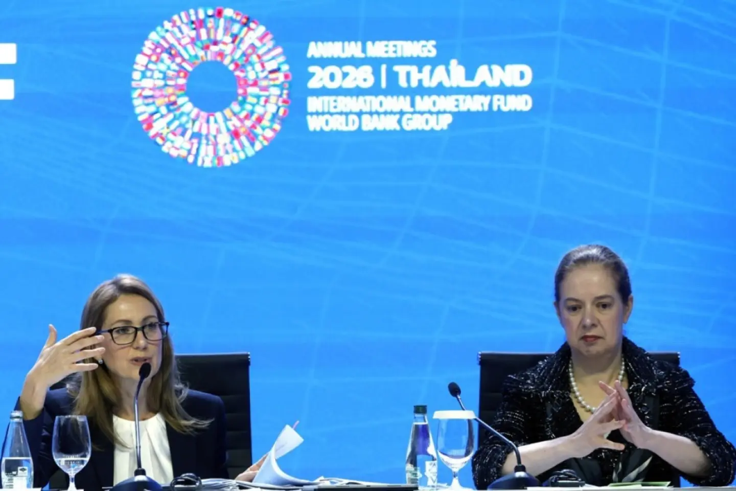 FMI anticipează o contracţie a economiei româneşti