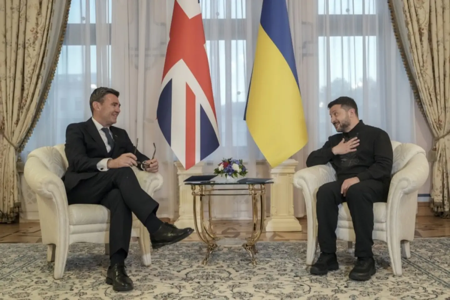 Andy Burnham îl primeşte astăzi pe Volodimir Zelenski