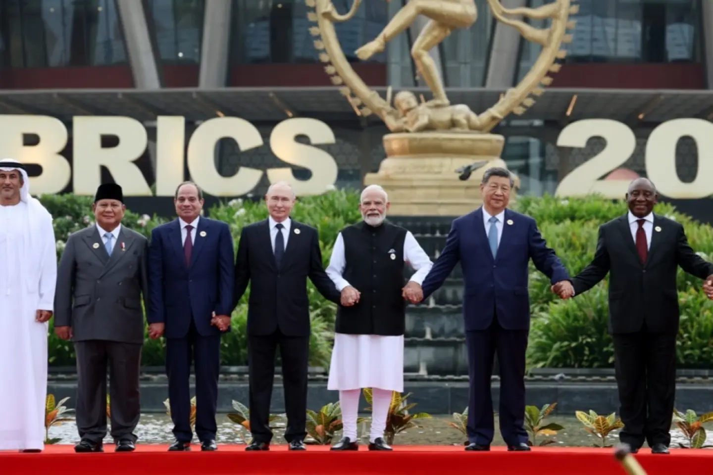 FAKE NEWS: România a ajuns în sfera de influență a Rusiei și se va alătura BRICS