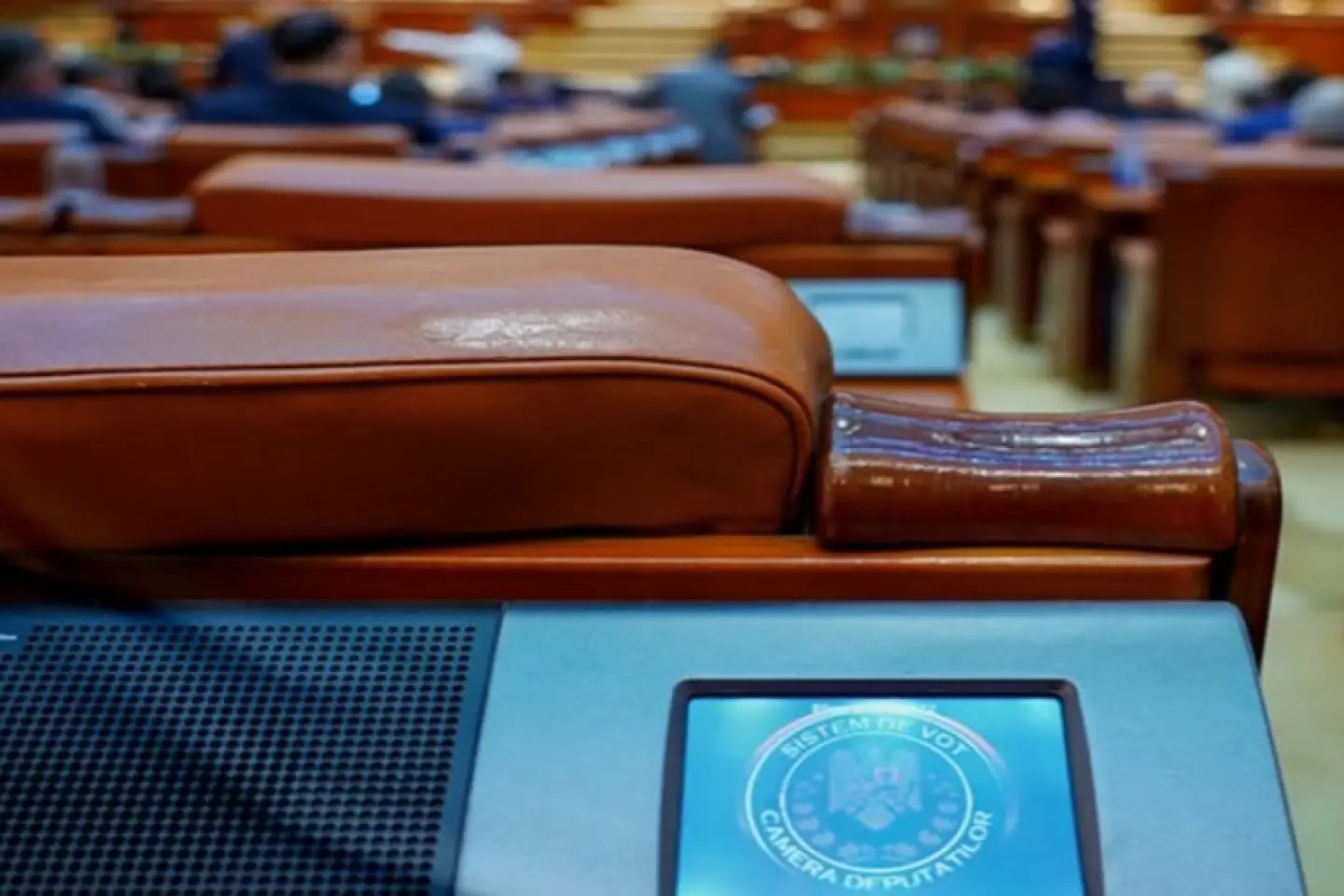 Încep audierile miniștrilor propuși de Luca Niculescu