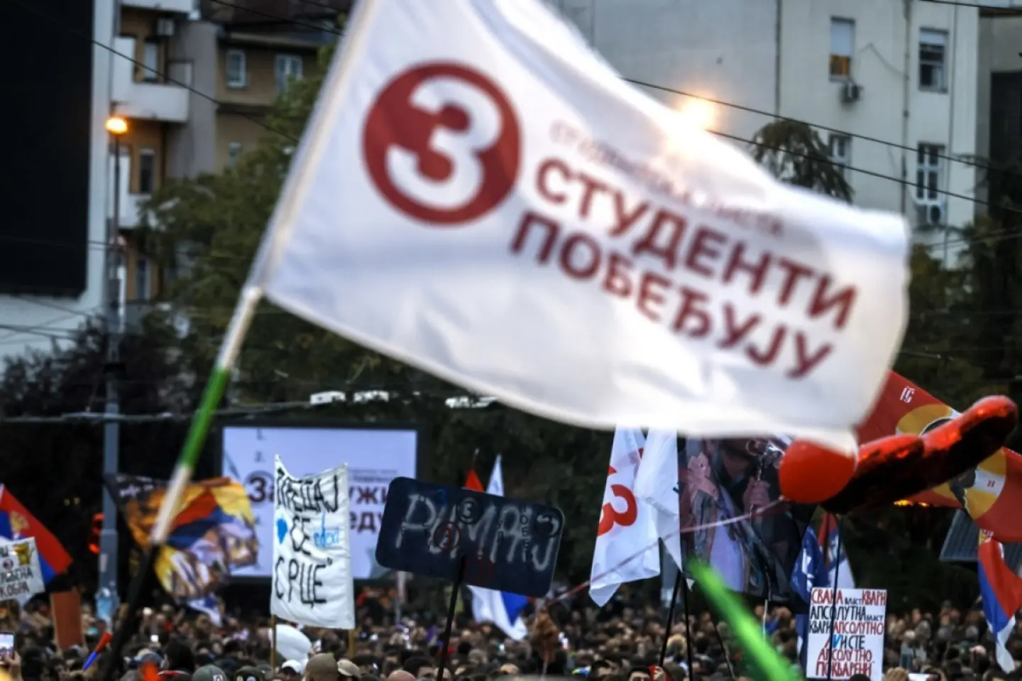 Alegeri anticipate în Serbia sub forma unui referendum anti-Vucic