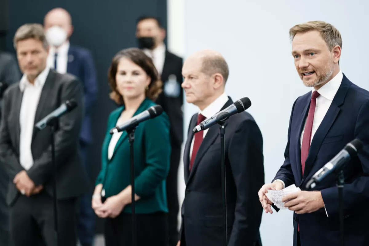 Object Name: GERMANY ELECTIONS PARTIES