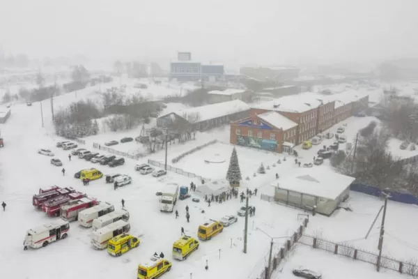 Anchetatorii ruşi au reţinut trei persoane după explozia de la mina din Siberia, soldată cu peste 50 de morţi