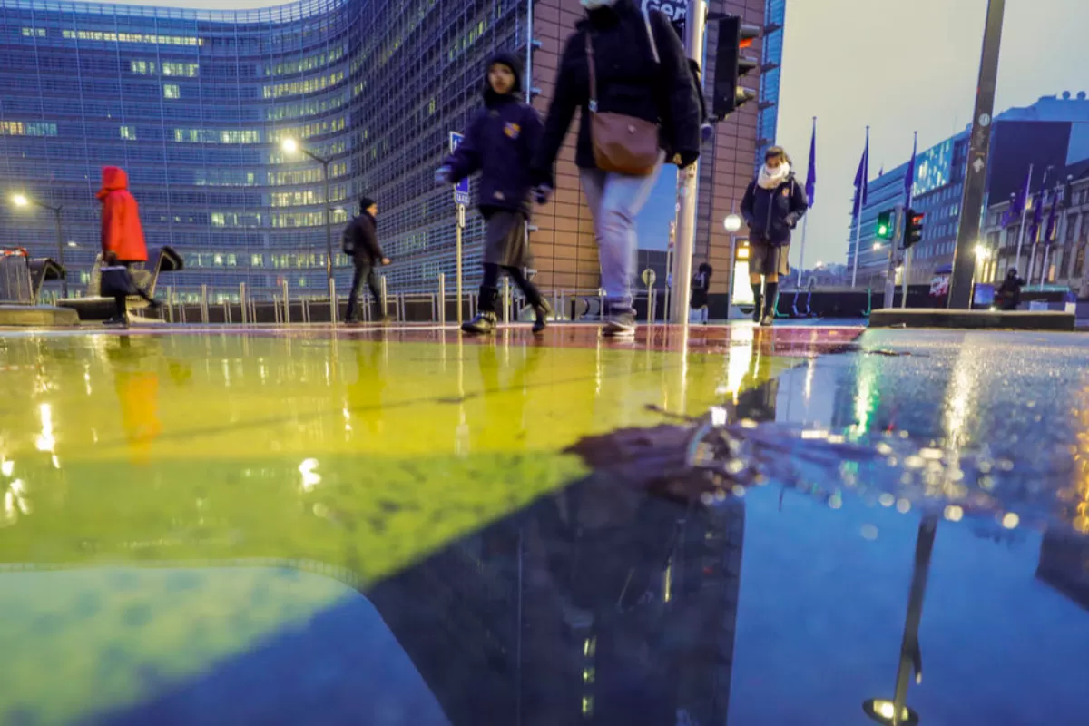 FAKE NEWS: Comisia Europeană „anulează” Crăciunul și interzice folosirea numelui creștin „Maria”