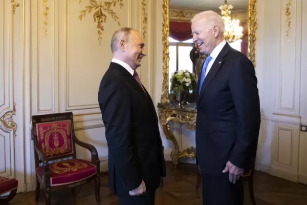 Preşedinții american, Joe Biden, şi rus, Vladimir Putin, discută despre situația tensionată de la granițele Ucrainei