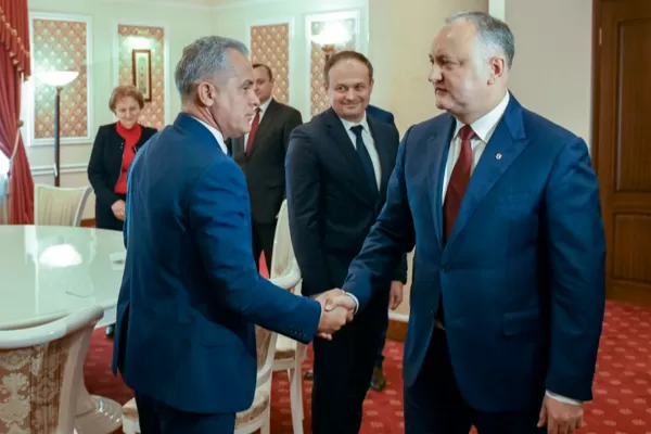 DISINFORMATION: Igor Dodon took a bribe to give money to the poor
