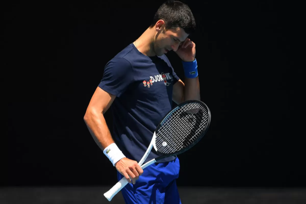 Liderul mondial al tenisului masculin, sârbul Novak Djokovic, recunoaște că a semnat o declarație inexactă la sosirea în Australia