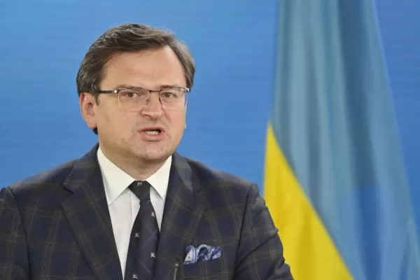 Criza din Ucraina: Şeful diplomaţiei de la Kiev, Dmitro Kuleba, spune că ţara sa ia în calcul orice scenariu şi e pregătită să lupte