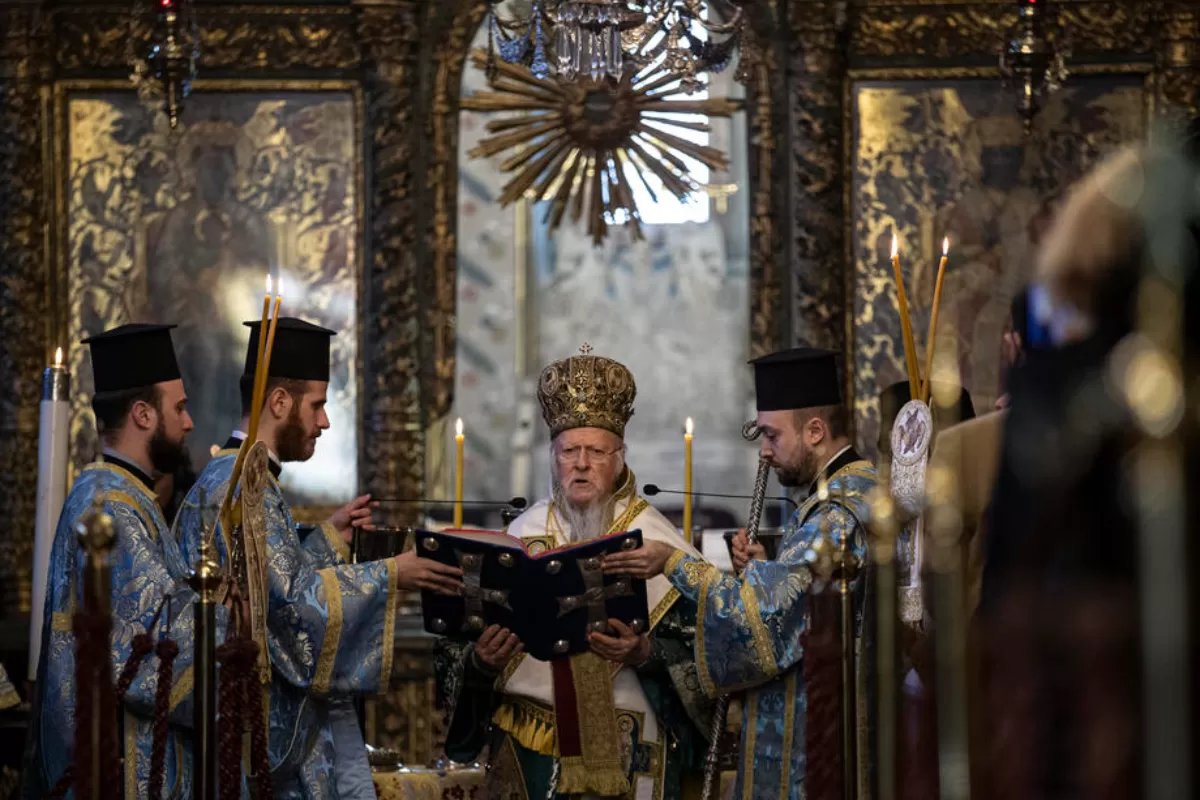 Patriarhul Ecumenic Ortodox Bartolomeu I celebrează slujba de Boboteza, la Istanbul, Turcia, 06 ianuarie 2022.