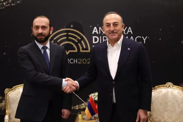 Discuții constructive, la Forumul Diplomatic din Antalya, între șefii diplomațiilor Turciei și Armeniei
