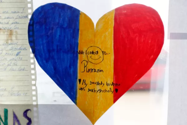 RĂZBOI ÎN UCRAINA: Crește, din nou, fluxul de refugiați ucraineni în România vecină