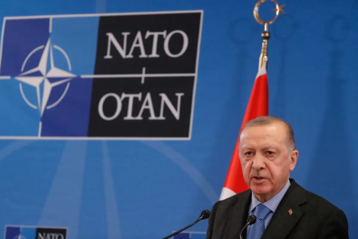 Președintele turc Recep Tayyip Erdogan susține o conferință de presă la sfârșitul unei reuniuni a liderilor Grupului celor Șapte (G7) la sediul Alianței din Bruxelles, Belgia, 24 martie 2022.
