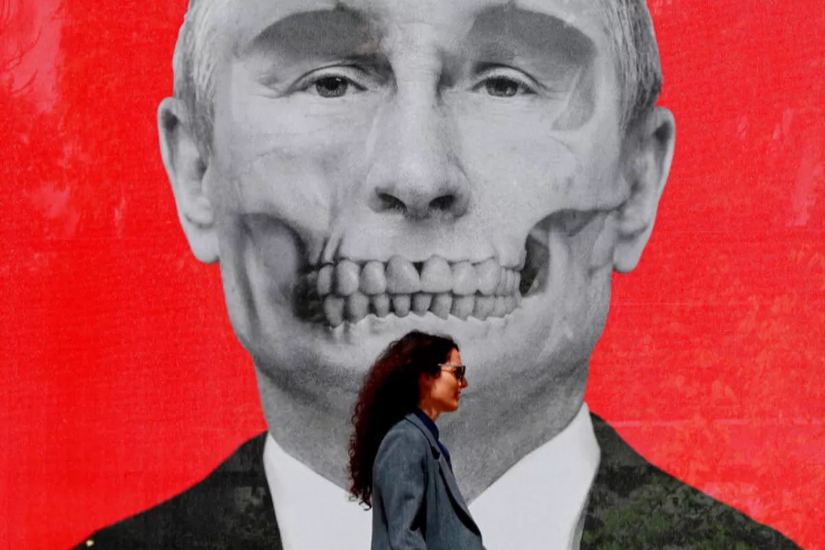 Object Name: ROMANIA UKRAINE RUSSIA CONFLICT ART