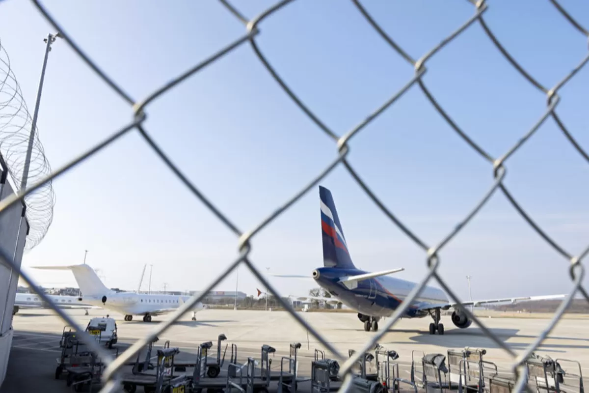 RUSSIAN PLANES FLIGHT BAN