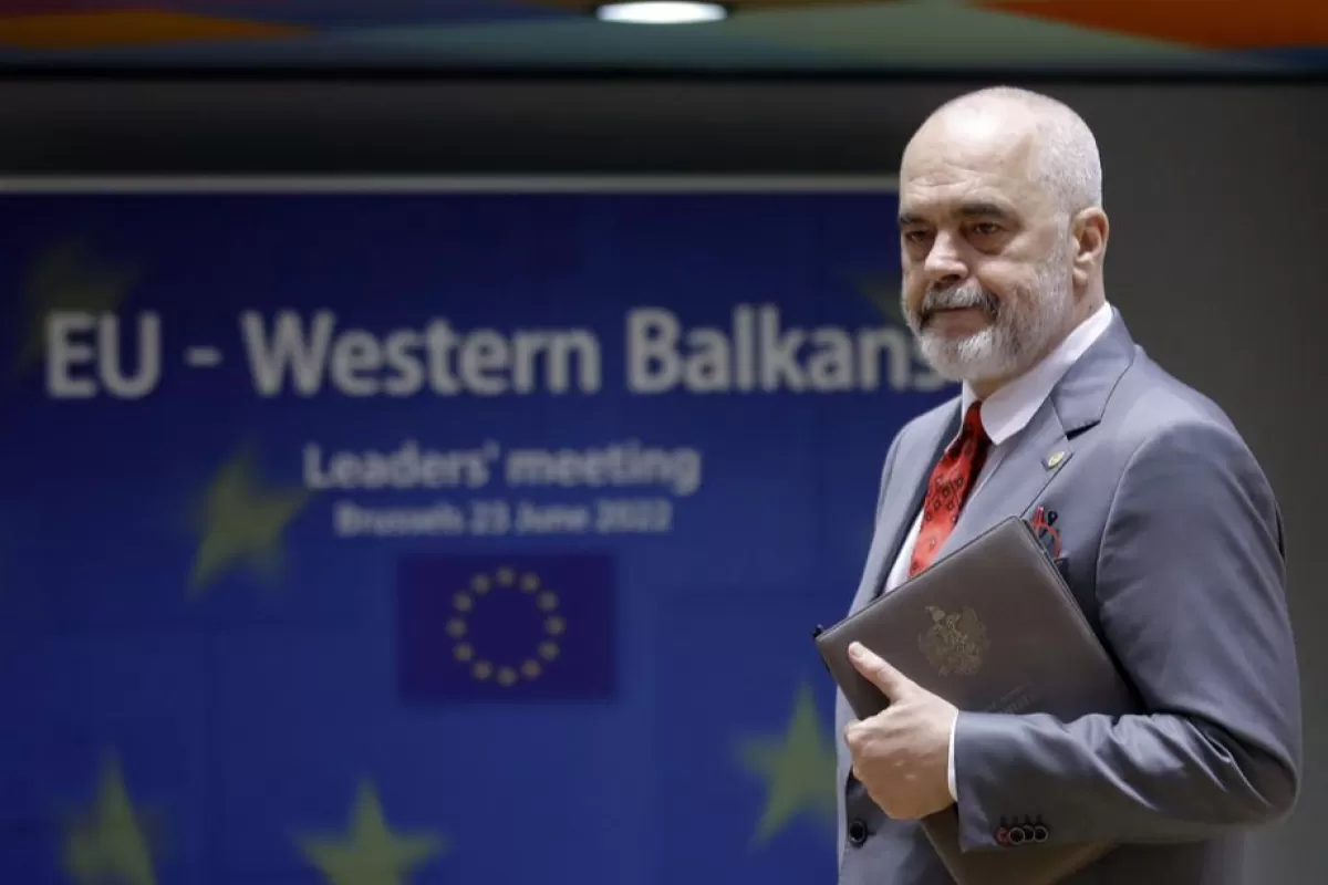 Prim-ministrul albanez Edi Rama participă la o reuniune a liderilor UE-Balcanii de Vest la Bruxelles, Belgia, 23 iunie 2022.