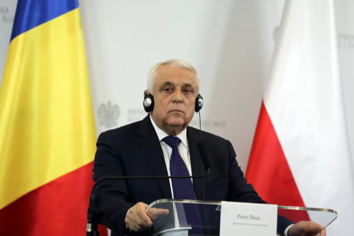 Object Name: POLAND ROMANIA POLITICS