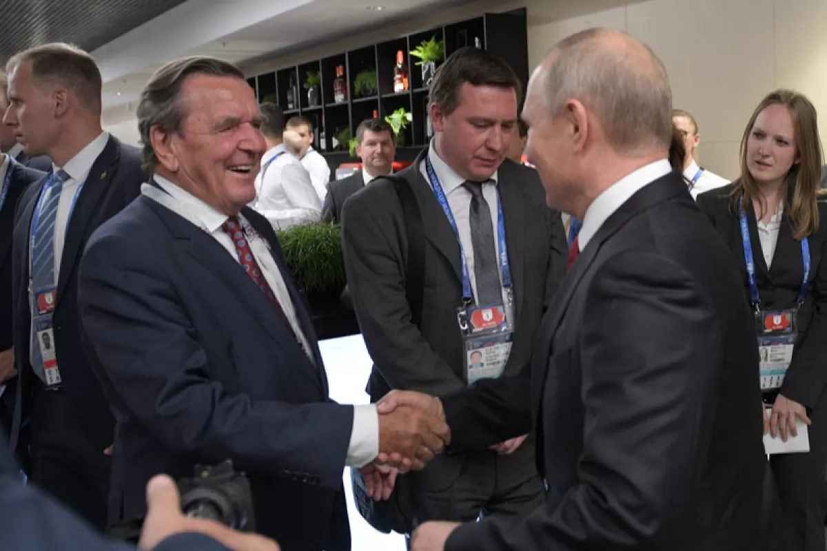 Object Name: (FILE) RUSSIA PHOTO SET VLADIMIR PUTIN