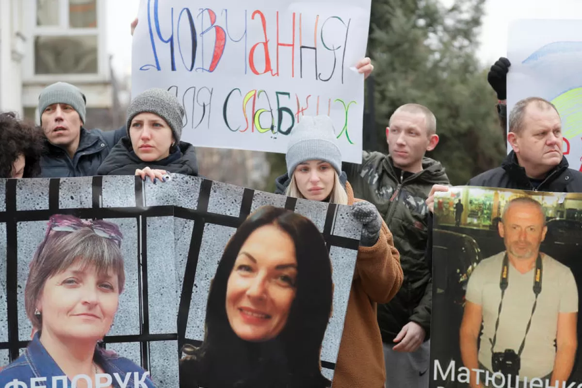 Object Name: UKRAINE RALLY PRISONERS OF WAR