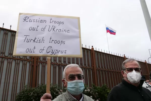 Americanii ridică embargoul asupra armelor pentru Cipru