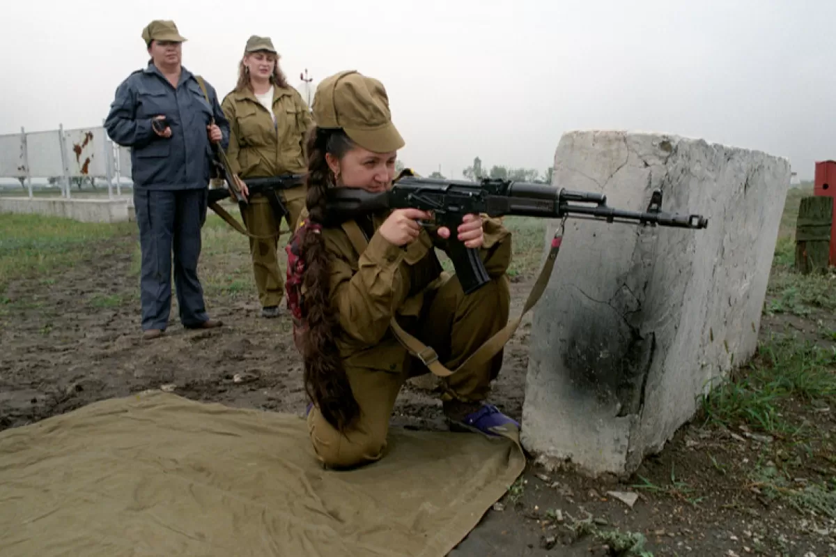 Object Name: MOLDOVA FEMALE VOLUNTEERS SHOOT