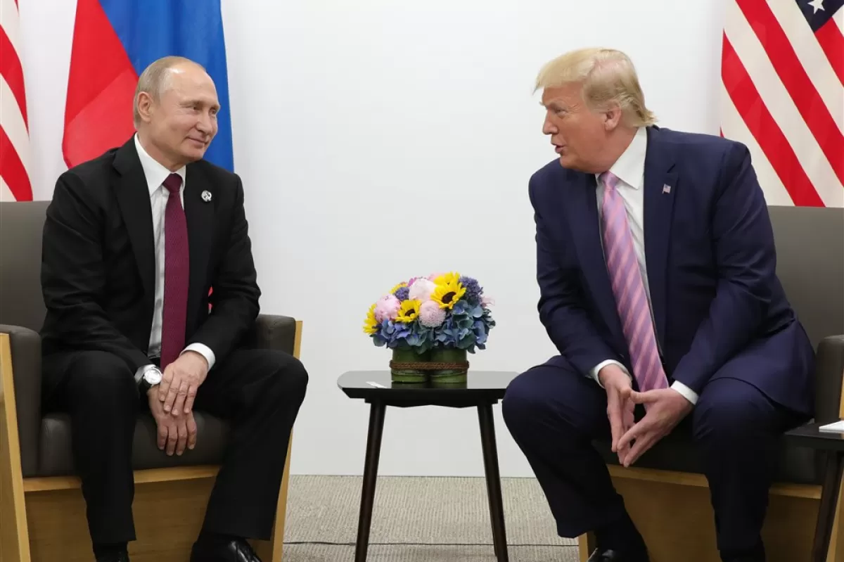 Președintele Rusiei Vladimir Putin și președintele SUA Donald J.Trump, în timpul întâlnirii lor în marginea summitului liderilor G20 de la Osaka, Japonia, 28 iunie 2019.