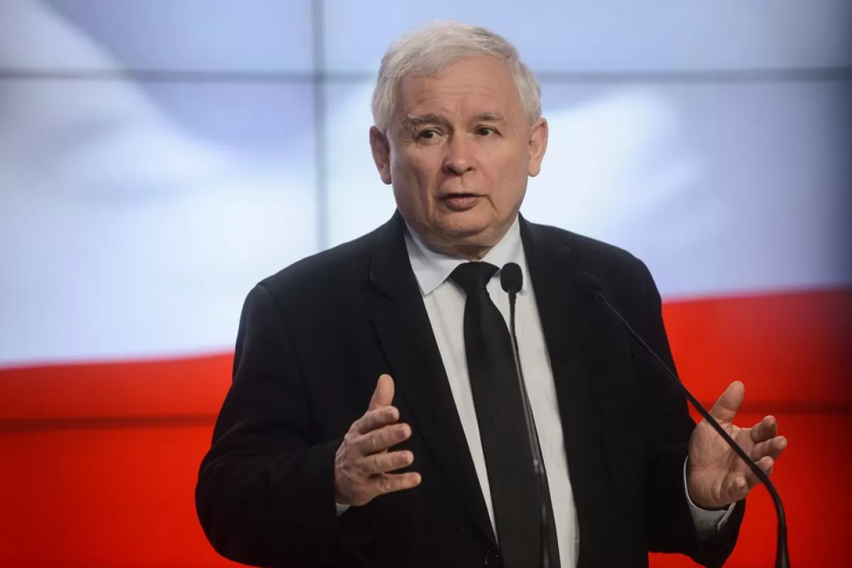 Law and Justice (PiS) leader Jaroslaw Kaczynski speaks at a press conference on Brexit referendum in Warsaw, Poland, 24 June 2016.